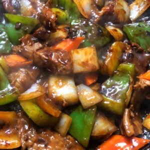 139.Beef with Green Peppers in Black Bean Sauce 士召牛