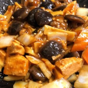 41b.Stir Fried "Quorn" Chicken with Bamboo Shoots & Chinese Mushroom 雙冬齋鸡
